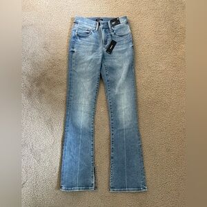 Express mid rise sky scraper jeans size 2 short NWT